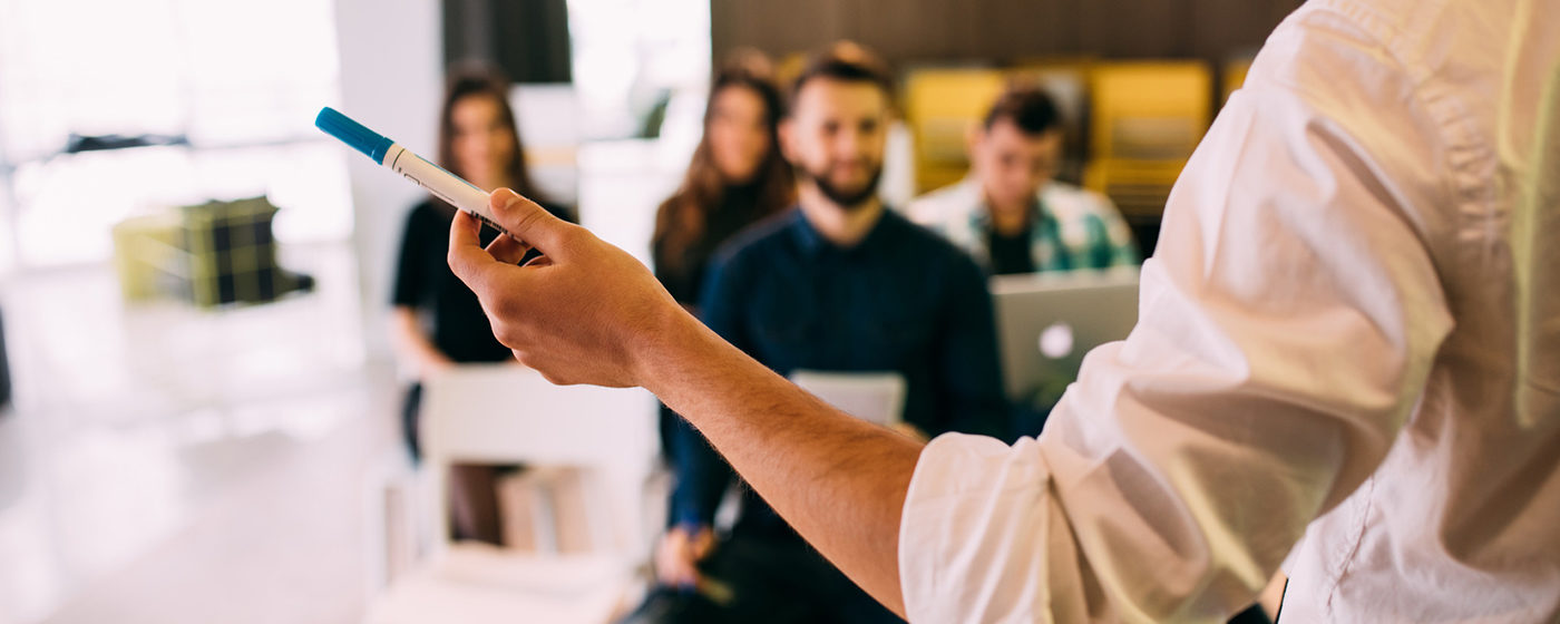 formation en salle avec formateur